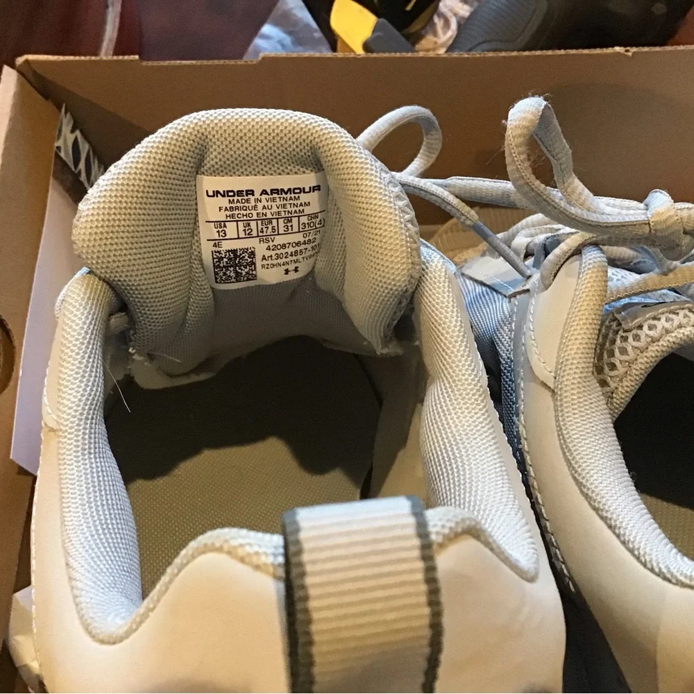 Under armour assert size 13D - Picture 2 of 5